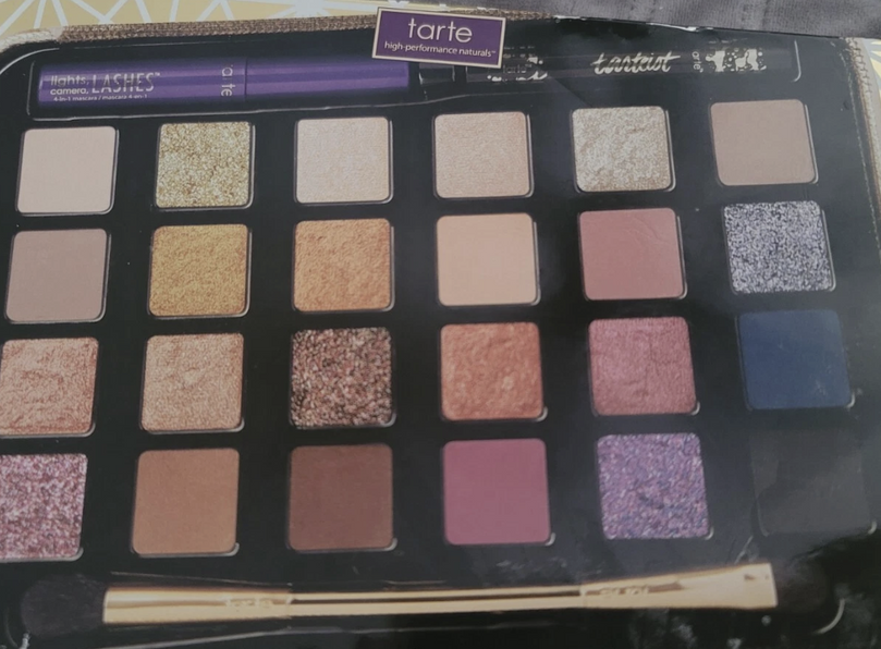 TARTE Winter Wonderglam Luxe Eye Palette
