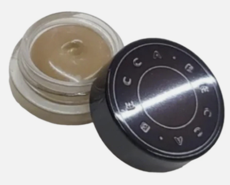 BECCA Ultimate Coverage Concealing Crème - Syrup