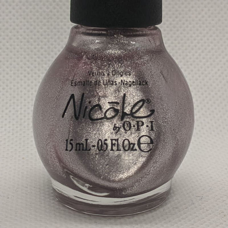 Nicole by OPI Nail Lacquer, Miss Independent, 0.5 Fluid Ounce
