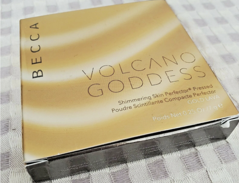 BECCA Volcano Goddess Shimmering Skin Perfector GOLD LAVA - Limited Edition