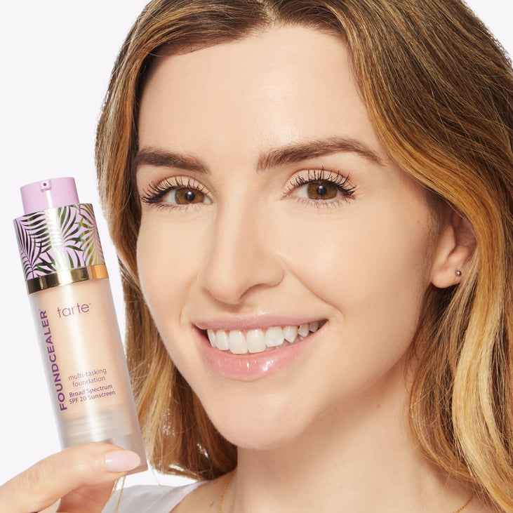 tarte babassu foundcealer skincare foundation SPF 20 22N light neutral Travel Size