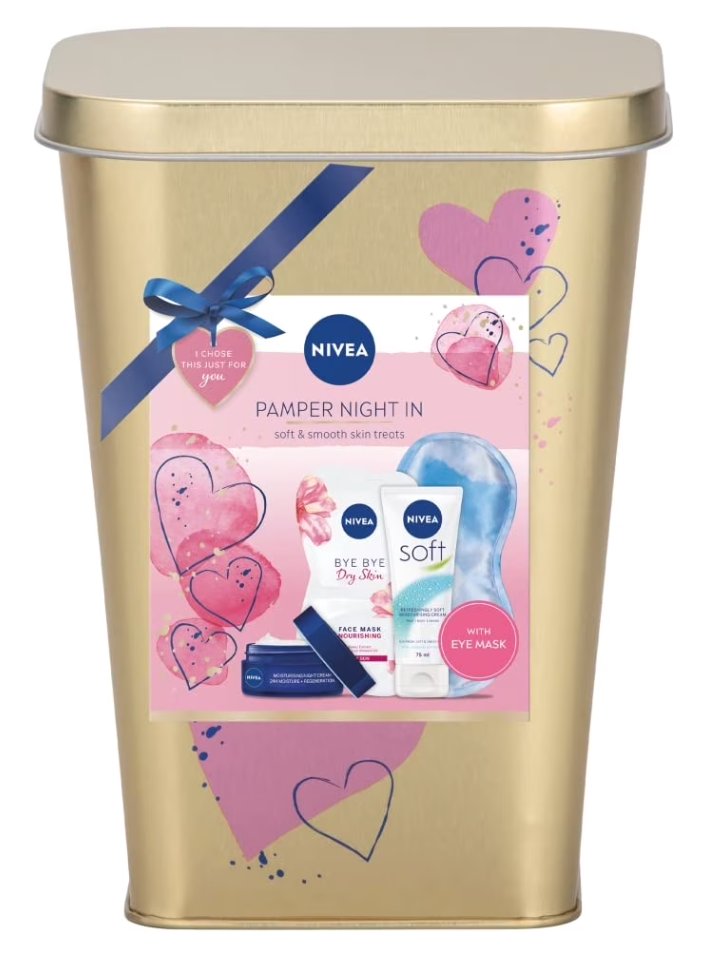 Nivea Pamper Night in Skincare Gift Set, Pack of 5