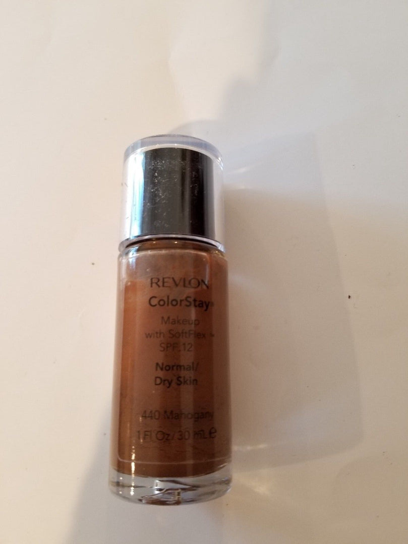 Revlon ColorStay Makeup with Soft Flex, 440 Mahogany