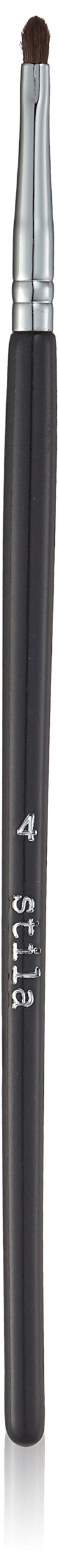 stila Precision Eyeliner Brush No. 4