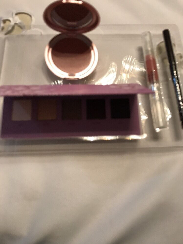 Stila Garden Of Glamour Set 5 Eye Shades- Peony Convertible Color -Liner Damsel